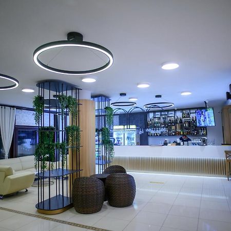 Hotel Tomis Мамая Екстериор снимка