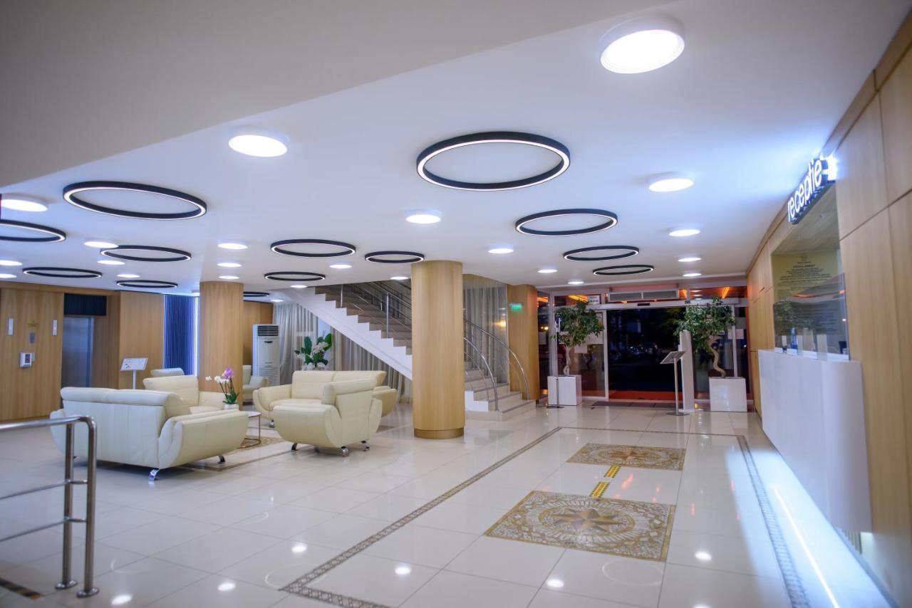 Hotel Tomis Мамая Екстериор снимка