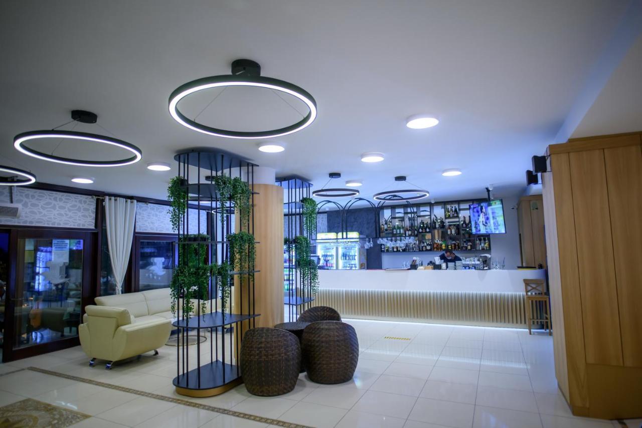 Hotel Tomis Мамая Екстериор снимка
