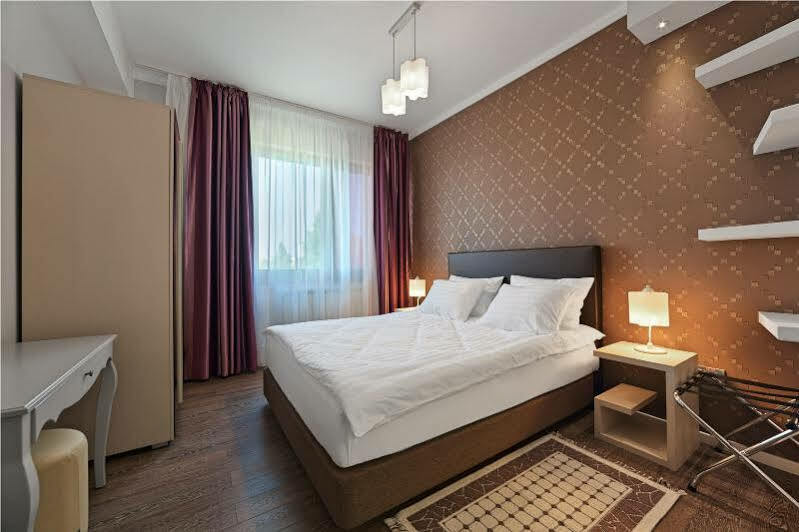 Hotel Tomis Мамая Екстериор снимка