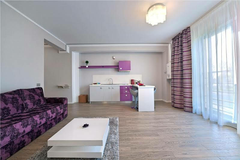 Hotel Tomis Мамая Екстериор снимка